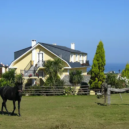 Casa Guillermo Reinante